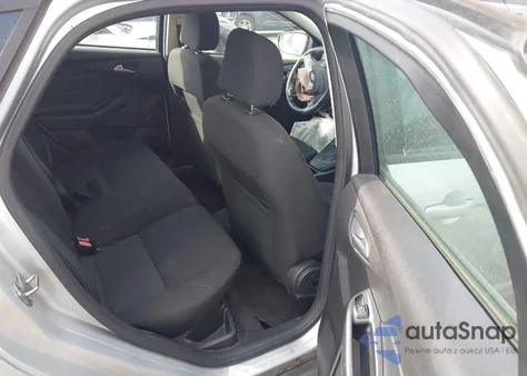 2016 Ford Focus Se z USA, uszkodzony, nr VIN 1FADP3K20GL204356